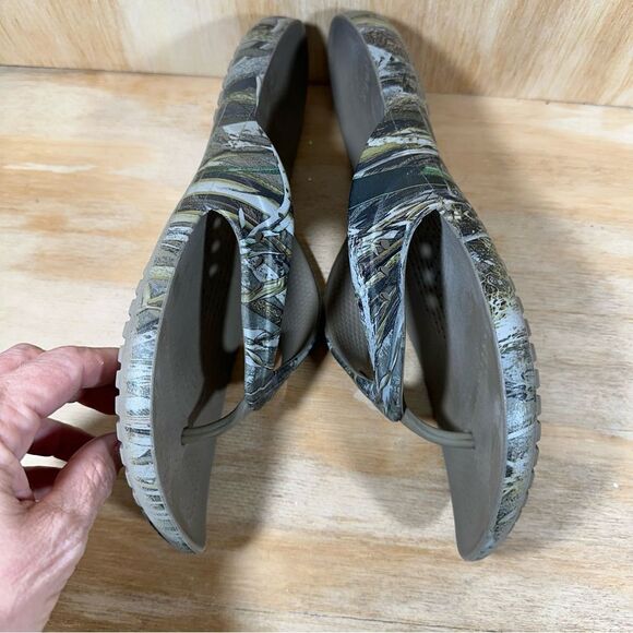 Crocs - Swiftwater Wave Realtree Edge Camo Flip Flop Women’s Size 10 - Picture 3 of 7